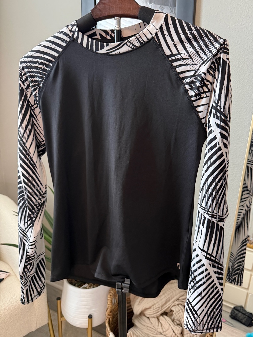 Black Long-Sleeve Raglan Top with Graphic Print Sleeves